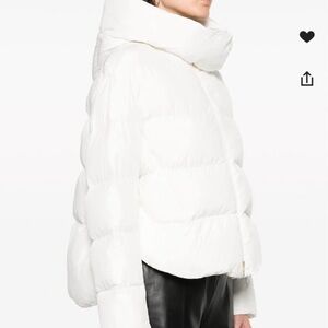 Pinko Elegant White Puffer Coat